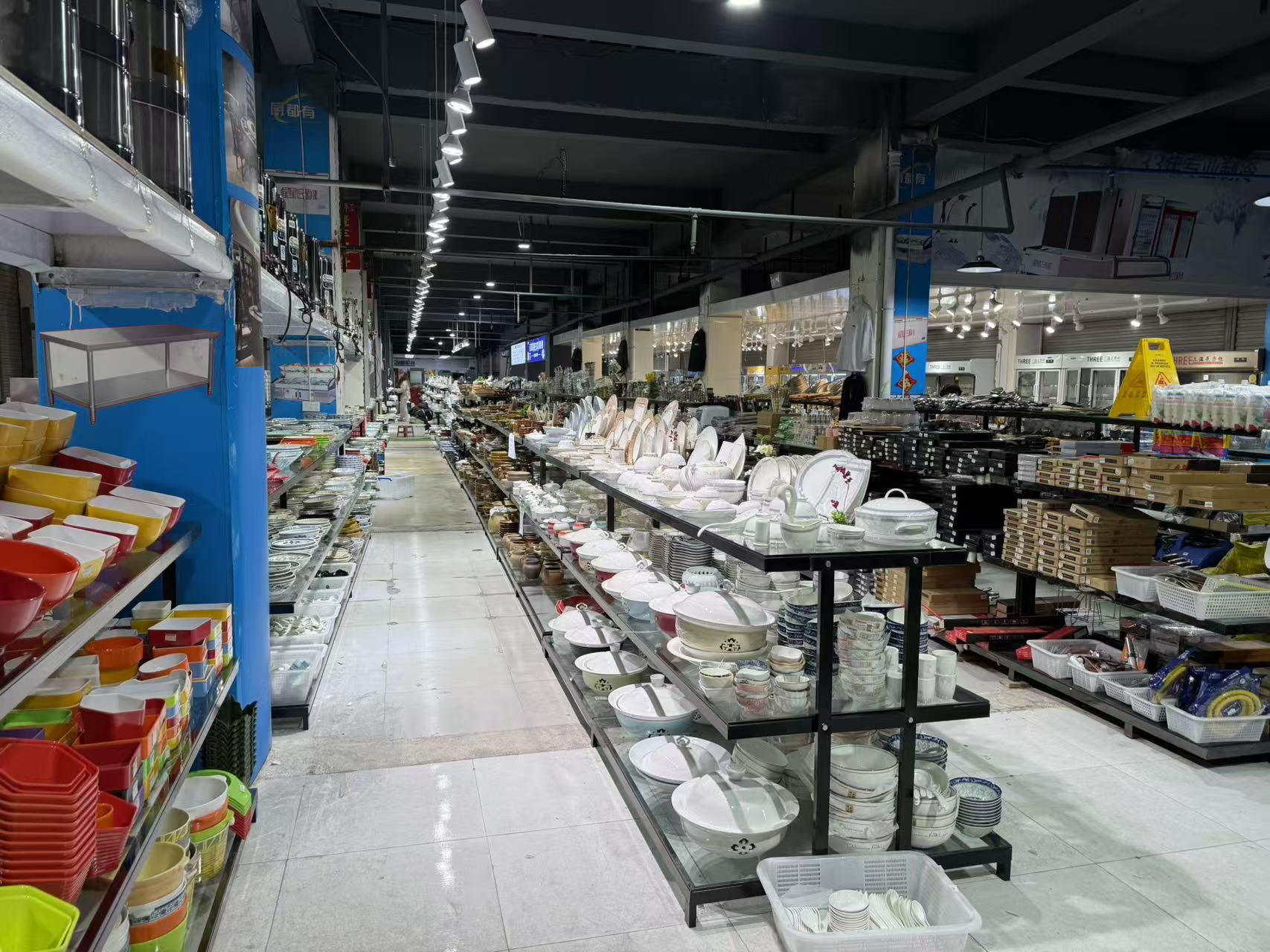 云南厨具市场全面盘点:主流渠道、商家差异对比与选购决策指南